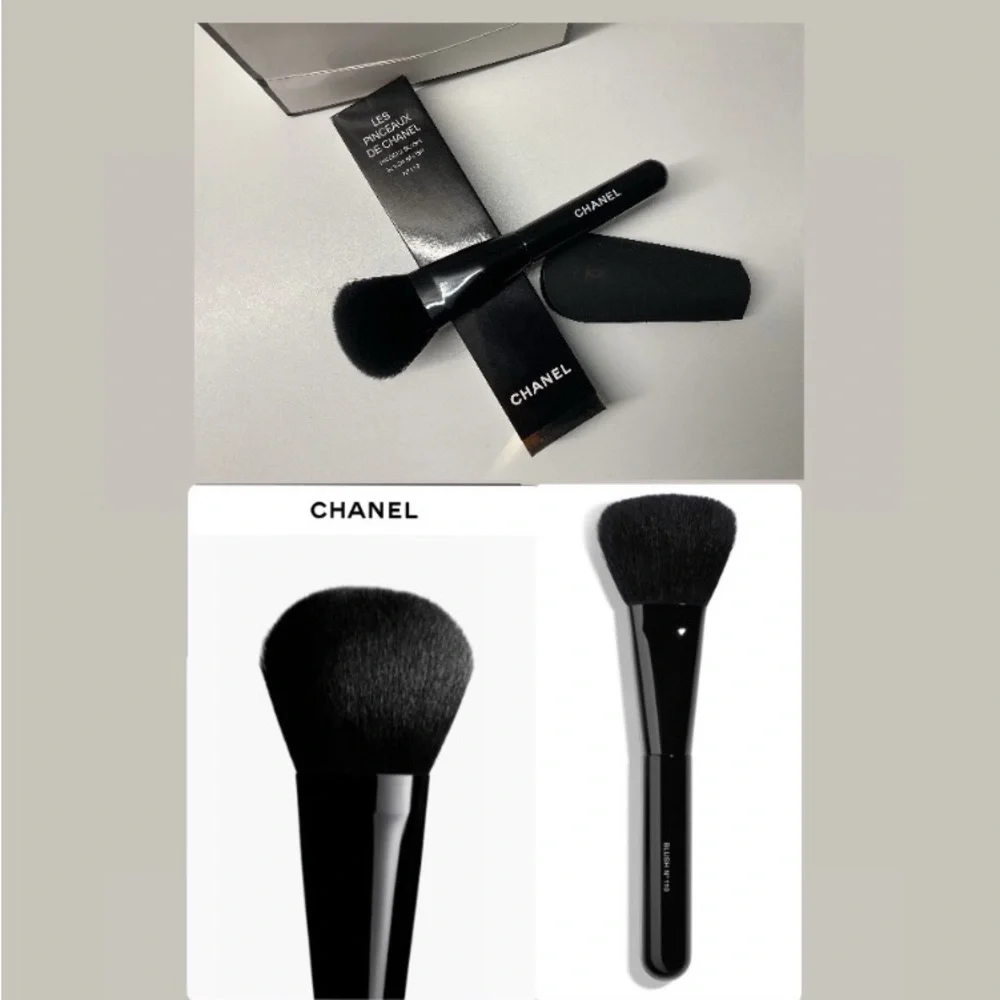 COPY - Chanel Black Makeup Brush